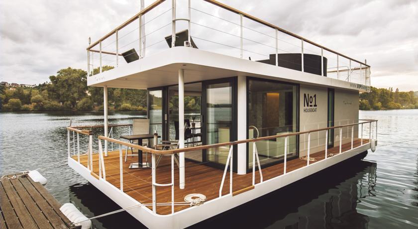 Vipliving Houseboat Hotel Prag Eksteriør billede