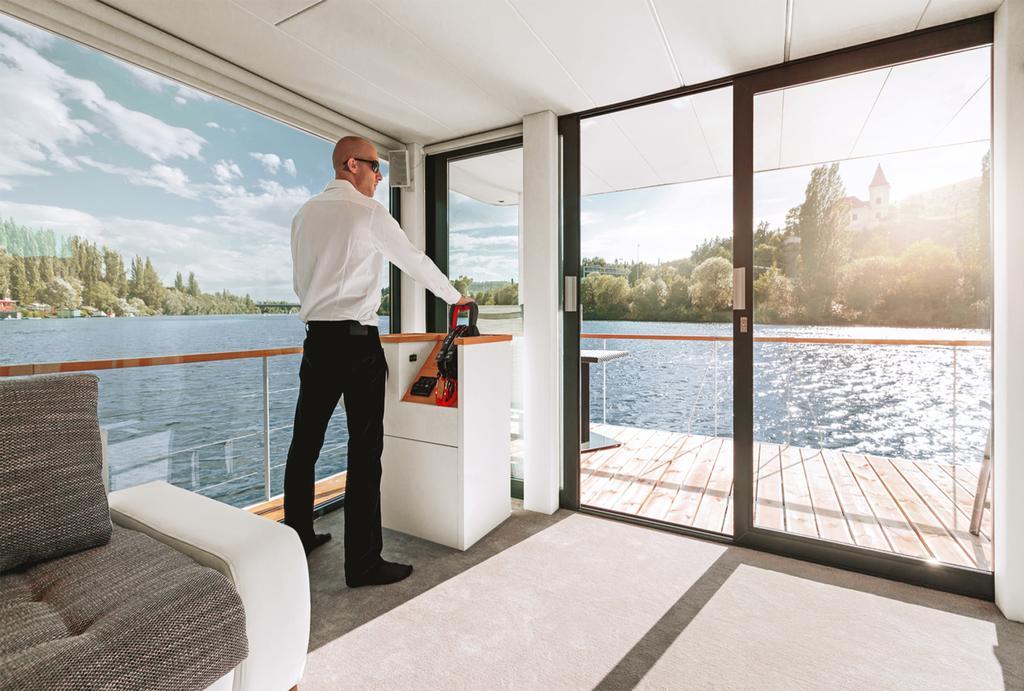 Vipliving Houseboat Hotel Prag Eksteriør billede